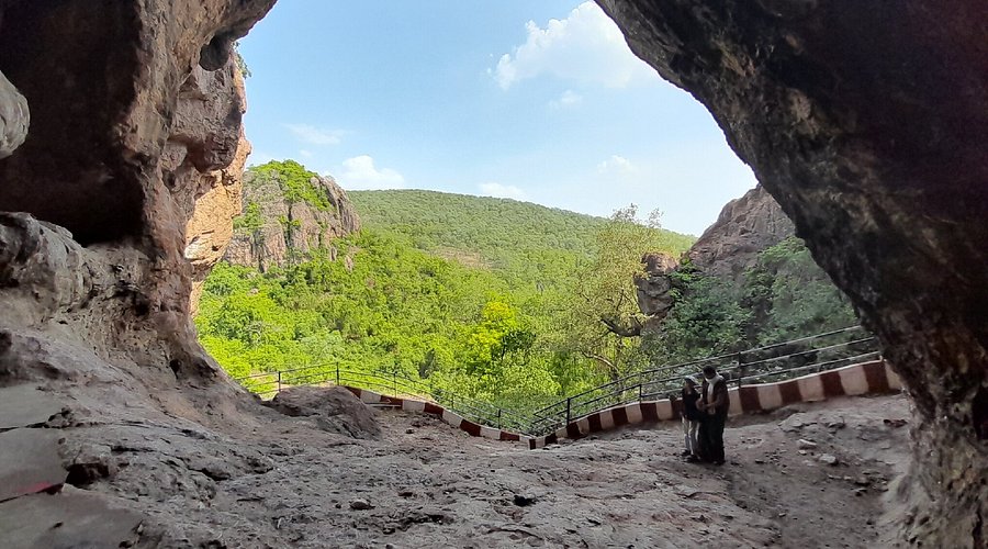 Step Into Prehistoric Wonders